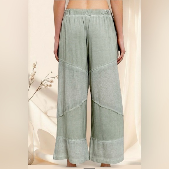 POL The DaydreamerWide-Leg Cropped Pants | HELLOBUTIFL Staple - Picture 10 of 10